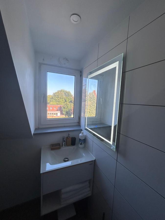בריסל Elegance & Comfort Brand New Apartment Near To Atomium מראה חיצוני תמונה