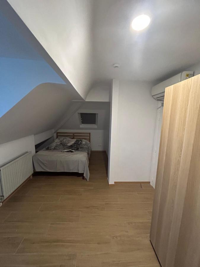 בריסל Elegance & Comfort Brand New Apartment Near To Atomium מראה חיצוני תמונה